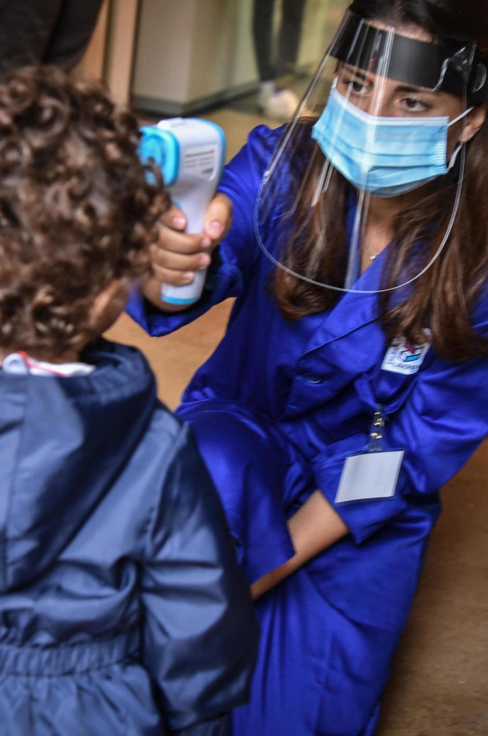 Ritorno a scuola: a Monterotondo palazzetto chiuso, a Manciano in bus con certificazione 