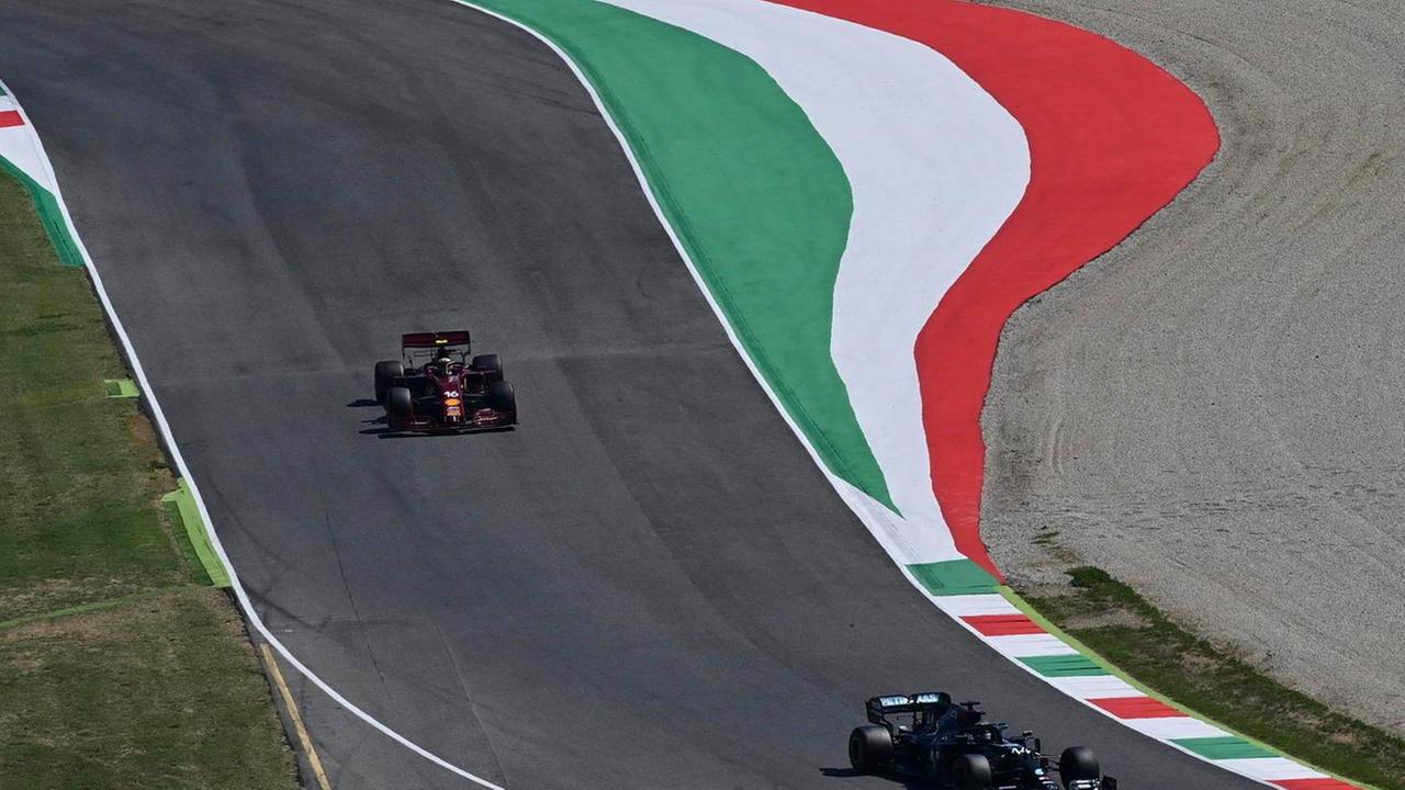 I marziani a Scarperia, un affare da 10 milioni: ma fuori dall’autodromo nemmeno la porchetta...