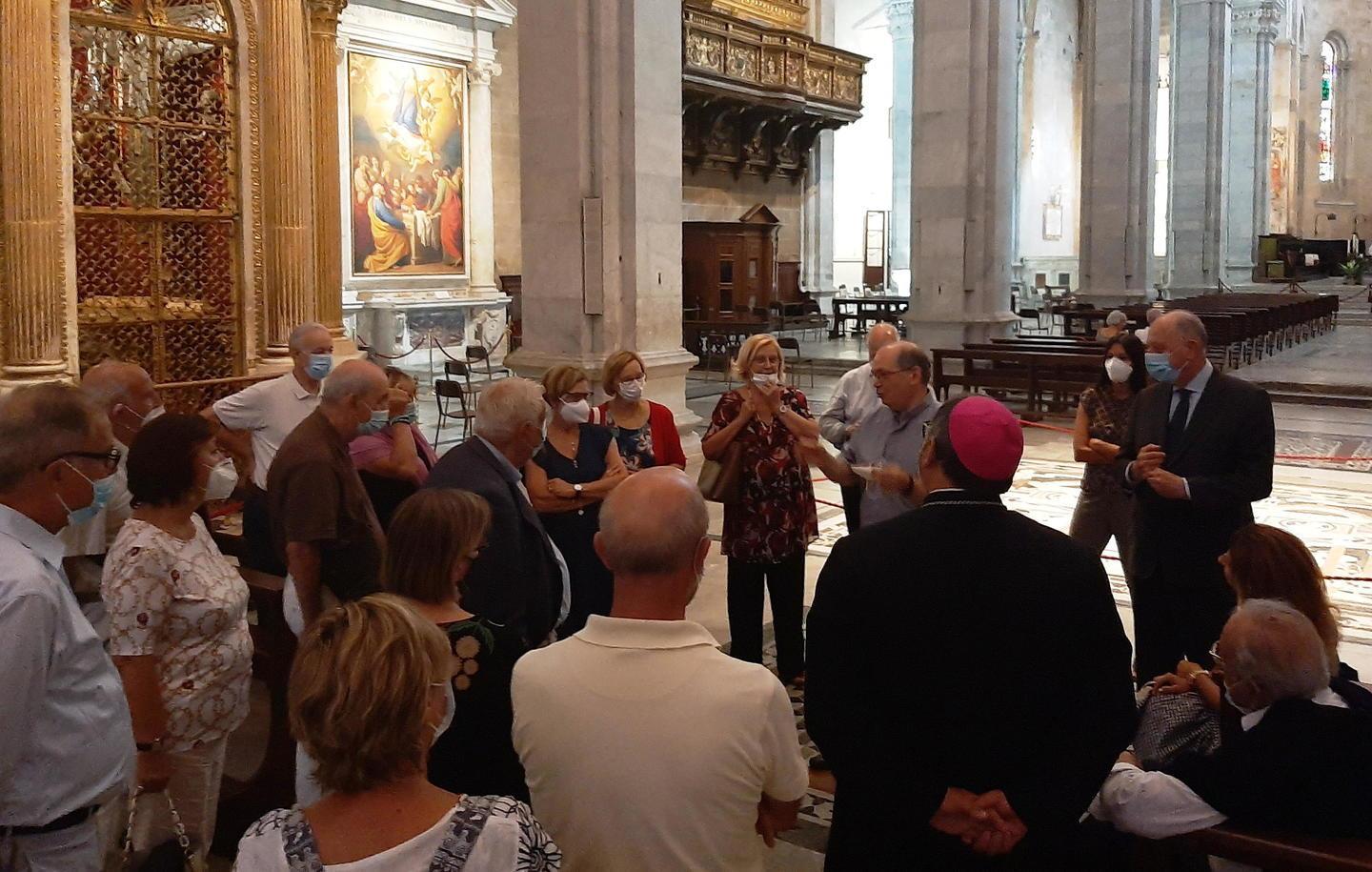  Lucchesi nel Mondo in visita per l’omaggio alla cattedrale