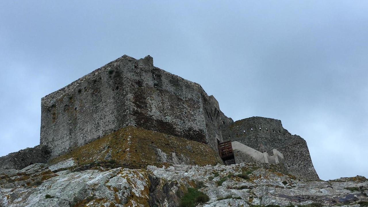 È uscito un nuovo libro sul Castello del Volterraio