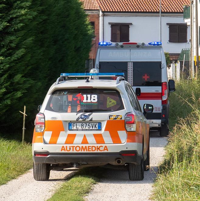 La mano intrappolata nella fresatrice Grave operaio di 56 anni