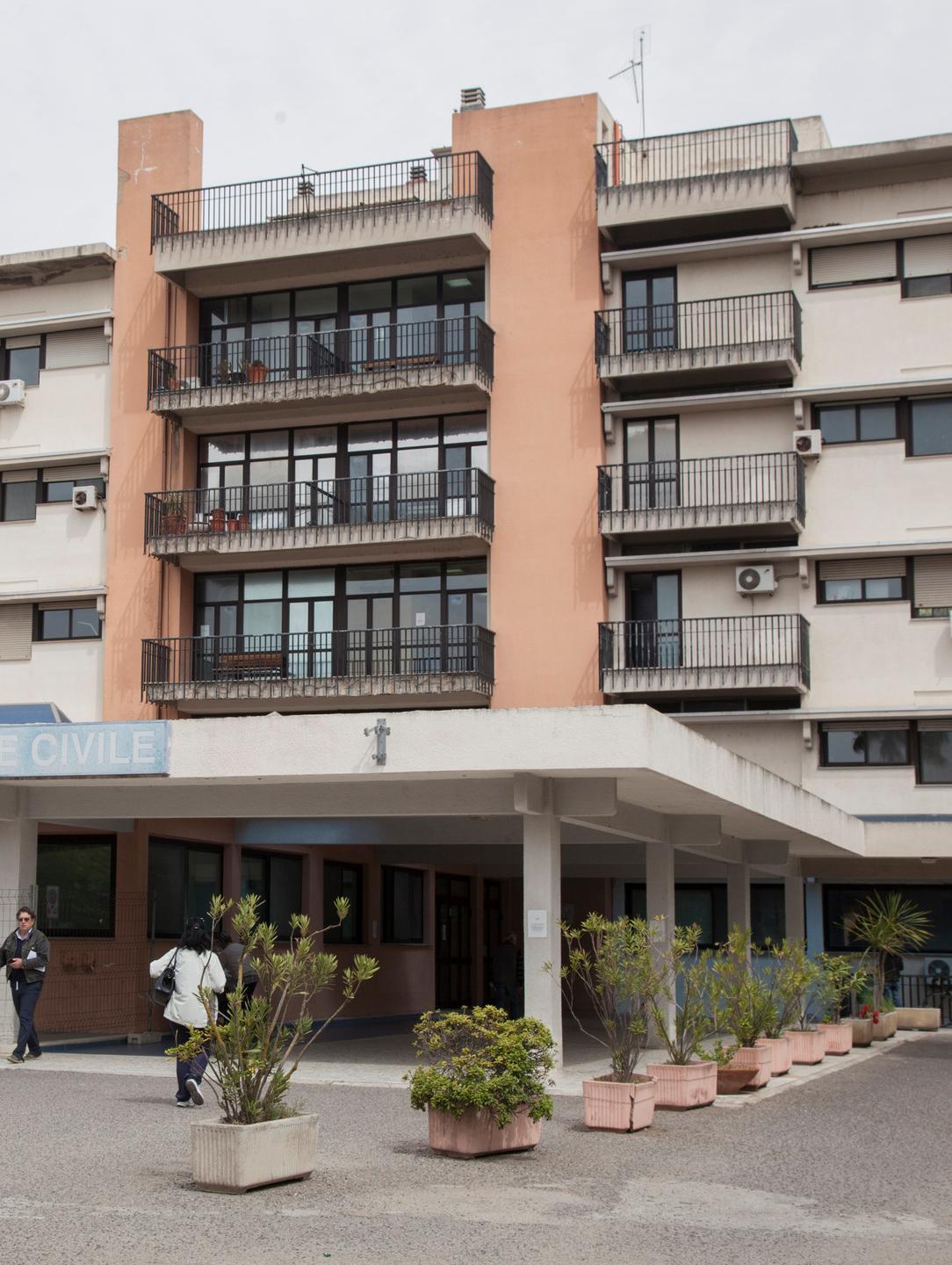 Terapia intensiva ancora chiusa, nuova protesta del centrosinistra 