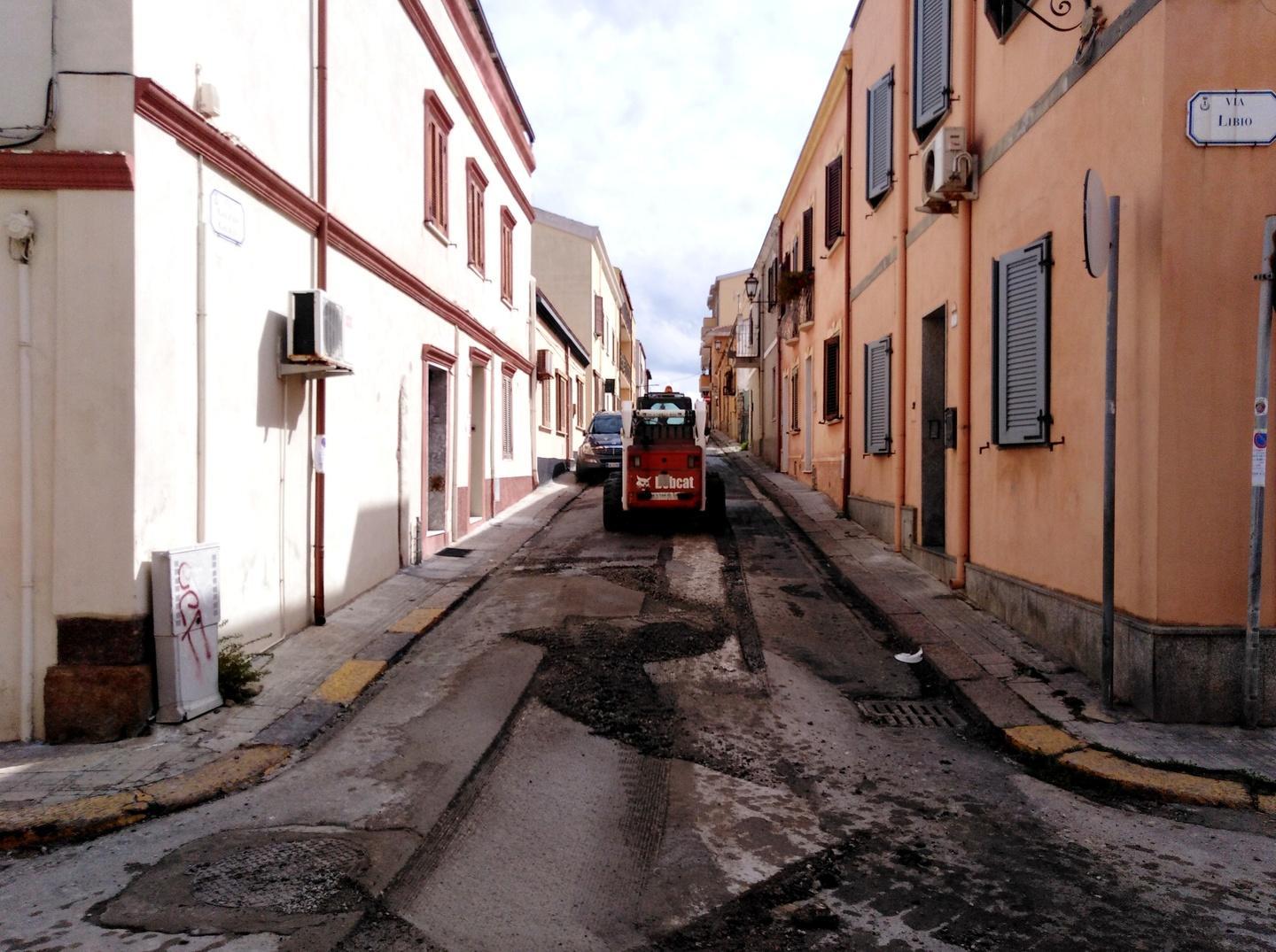 Nuovo manto stradale nel centro storico 
