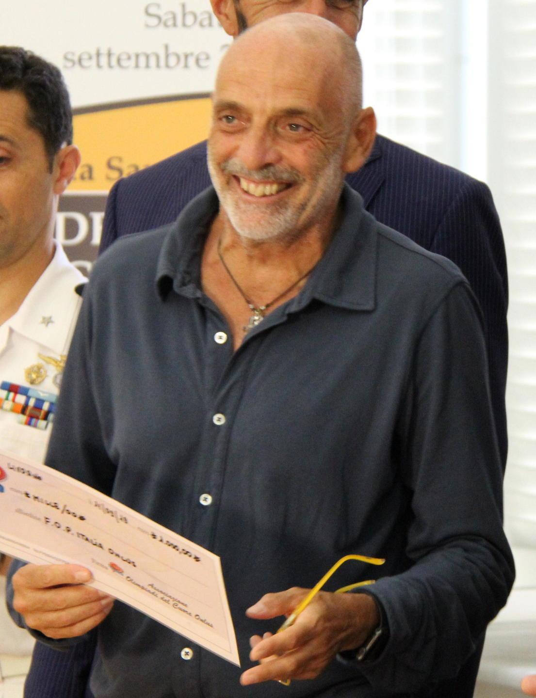 Gregoraci, Fausto Leali e Paolo Brosio tra i vip “reclusi” al Grande Fratello
