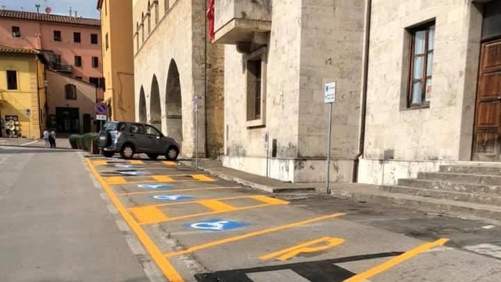 Posti auto per disabili Proteste in centro