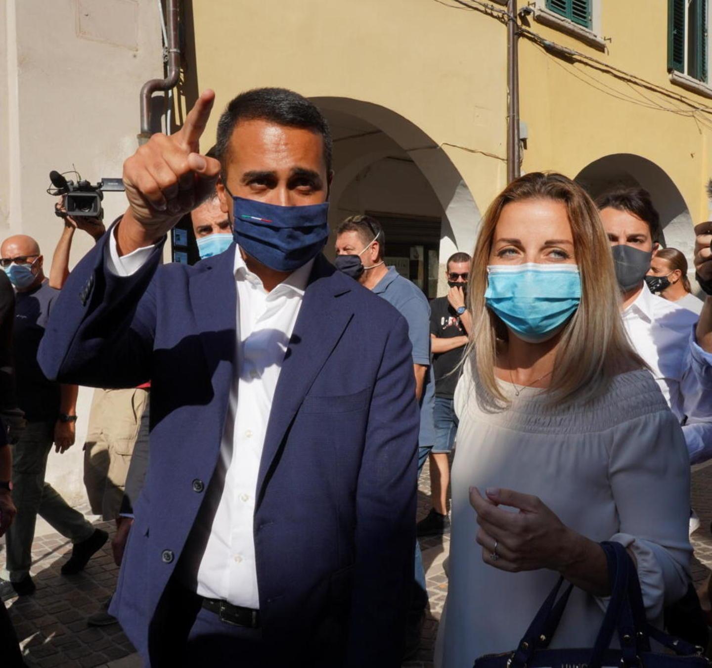 Rollo vuole ricevere il ministro i 5 Stelle lo lasciano tra il pubblico