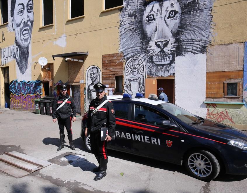 Arrestato alle Reggiane mentre spaccia eroina davanti ai carabinieri 