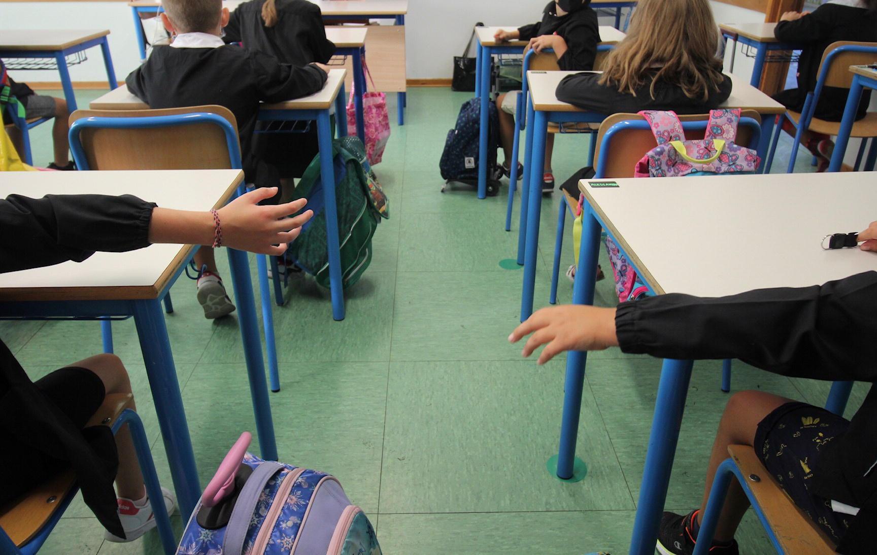 Il primo giorno di scuola (foto Batavia)