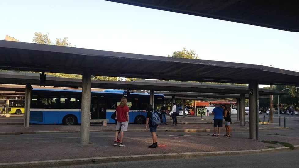 Modena. Lunedì 14 settembre o pieno Ferragosto? Il ritorno a scuola non viaggia in bus