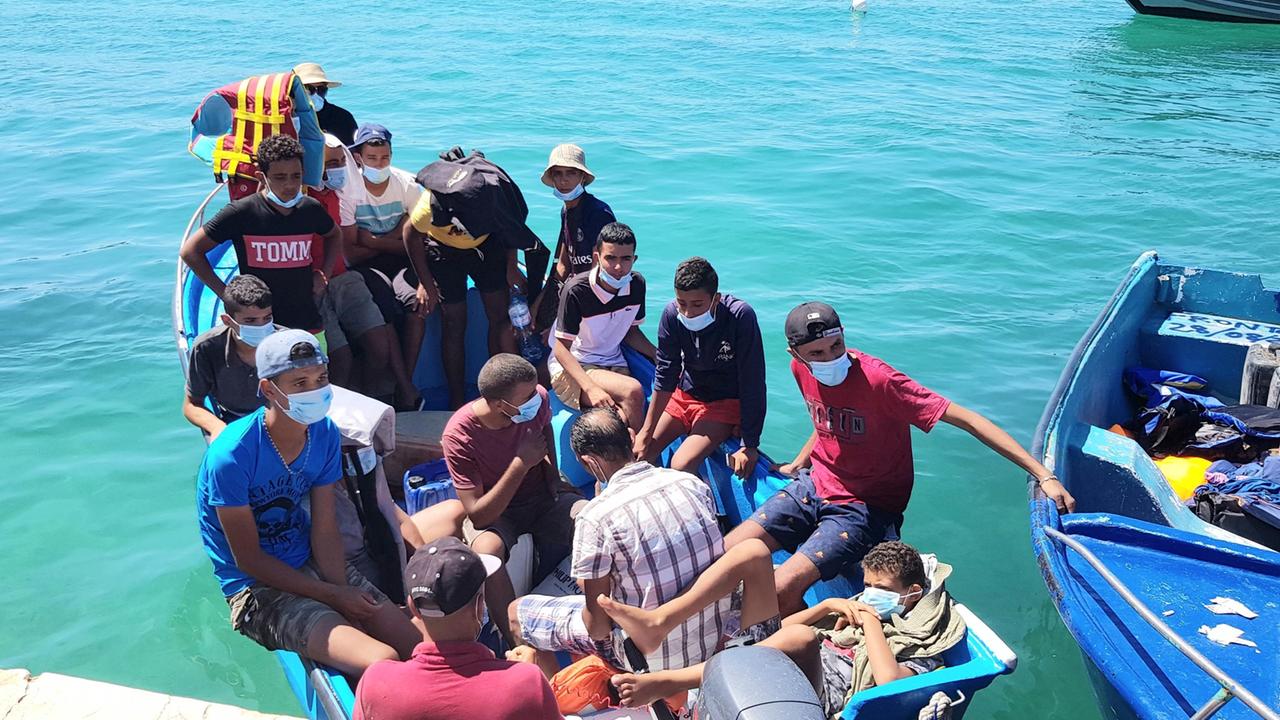 Un barchino di migranti, immagine di repertorio