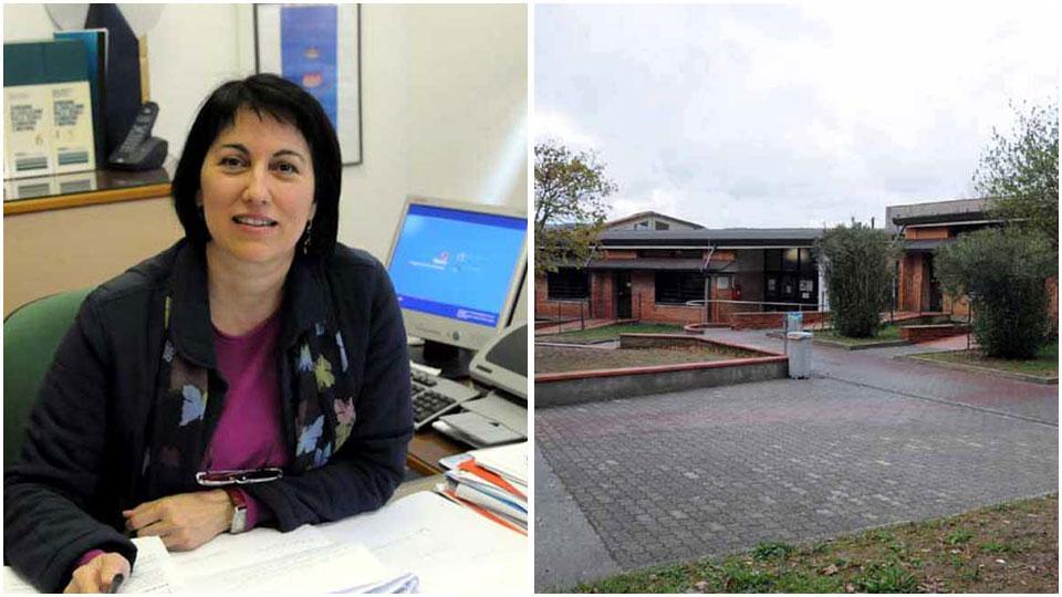 La direttrice scolastica Tosca Barghini e l’ingresso della scuola di Caniparola a Fosdinovo