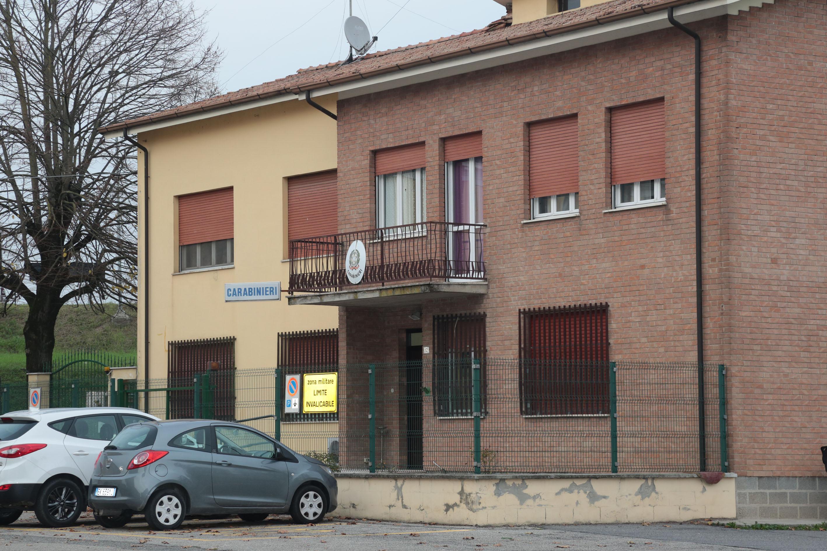 La caserma dei carabinieri di Gualtieri