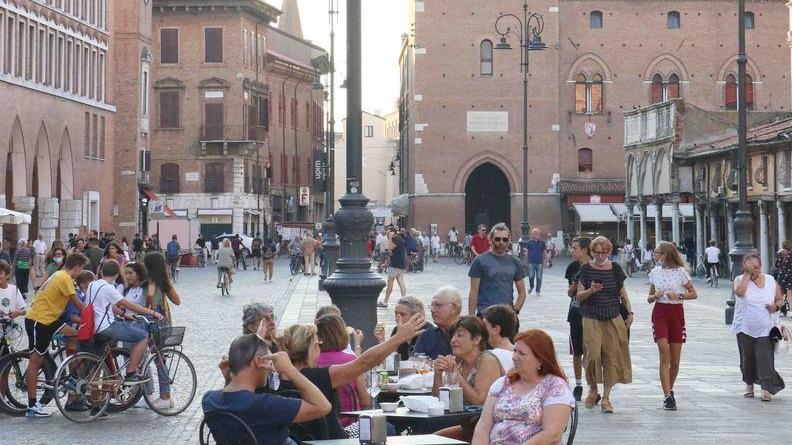 Ferrara, le distese extralarge piacciono. Il Comune: siano permanenti