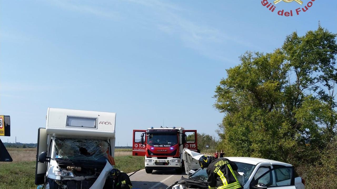 Lo scontro sulla Strada provinciale 555, tra Stagno e Guasticce