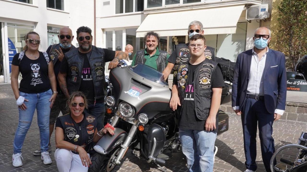 Il giro d’Italia con le rombanti Harley fa tappa a Pontedera