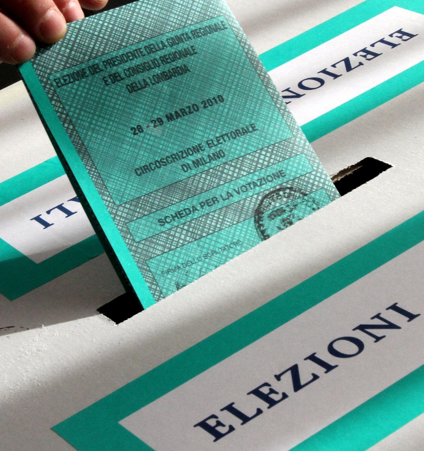 Ultimo giorno per chiedere il voto a casa 
