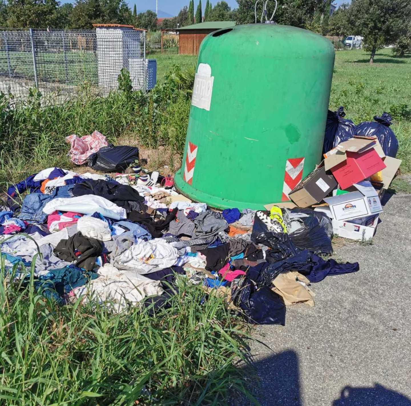 «Discarica in via di Ripa servono le telecamere»