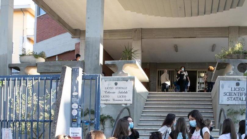 Il ritorno sui banchi tra mascherine, gel igienizzante e ingressi scaglionati