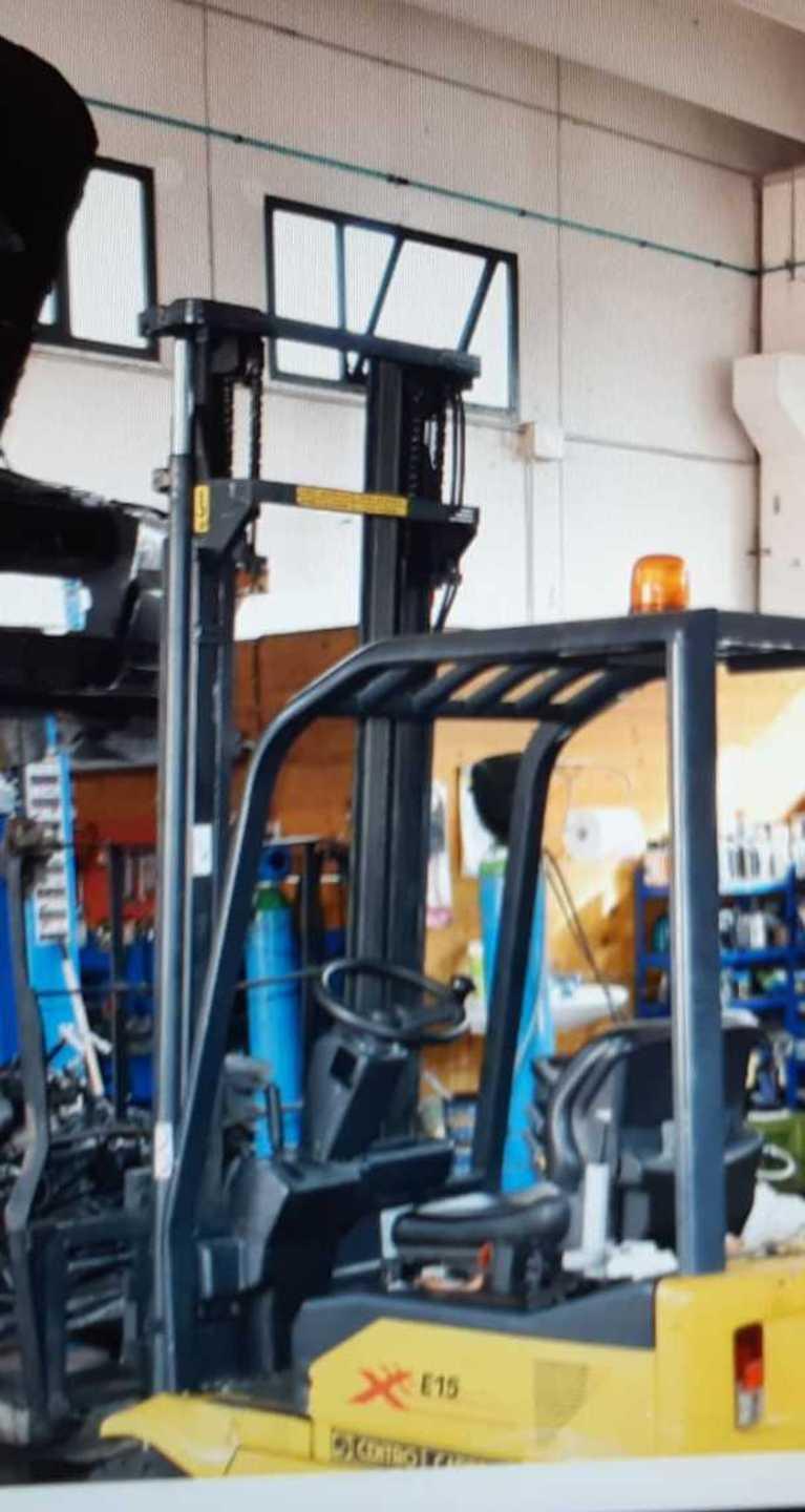 Prato, autofficina non autorizzata e discarica abusiva 