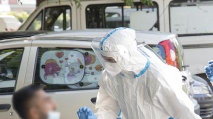 Covid, 38 nuovi positivi mel modenese: non accadeva da 5 mesi Ben 25 scovati nel focolaio di Carpi