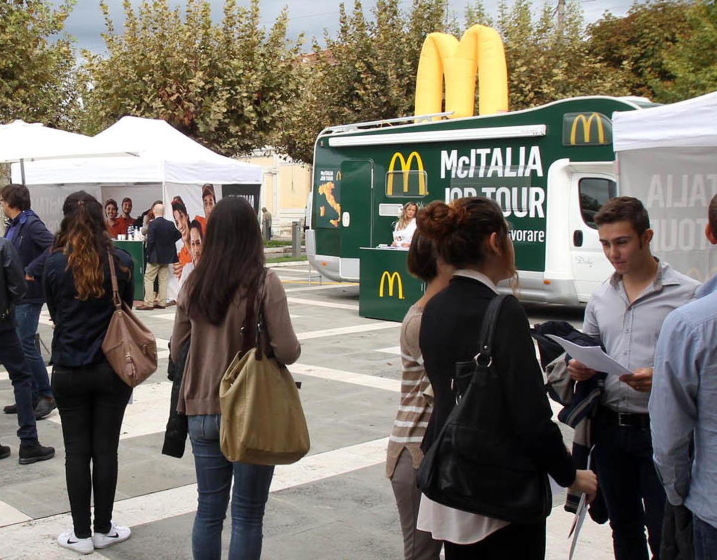 Ordina dall’auto: il boom del McDrive innesca altri 10 posti in Toscana. Come candidarsi