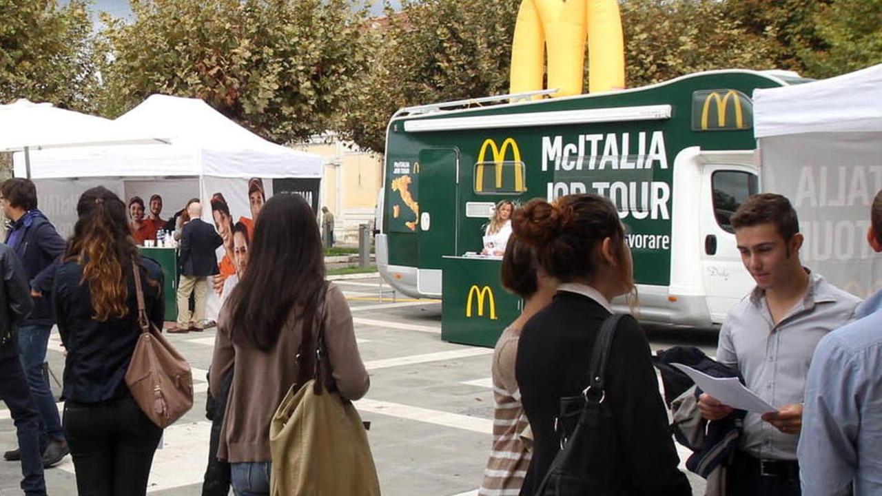 Ordina dall’auto: il boom del McDrive innesca altri 10 posti in Toscana. Come candidarsi