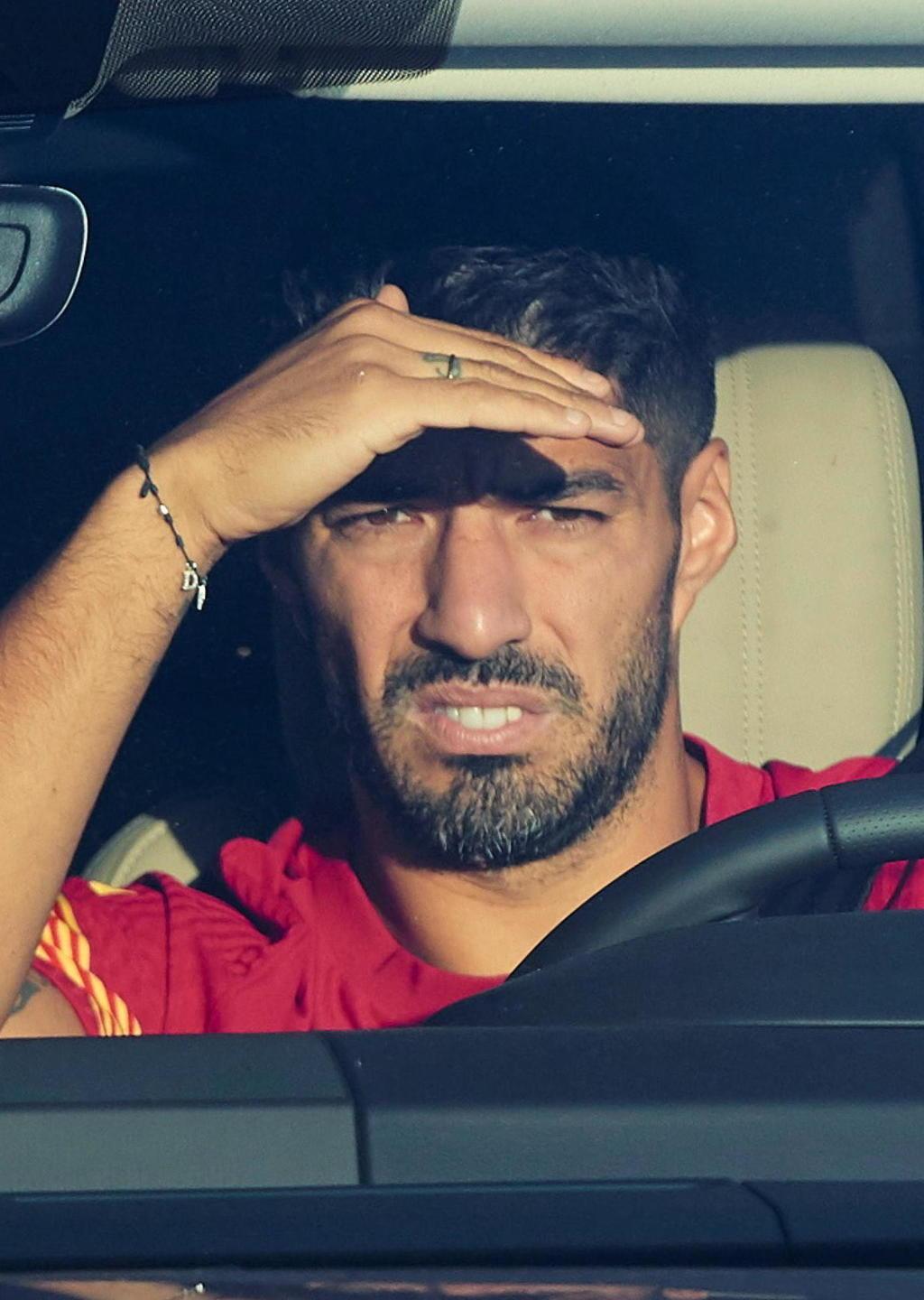 Ahi, Suarez Troppi problemi col passaporto Dzeko più vicino