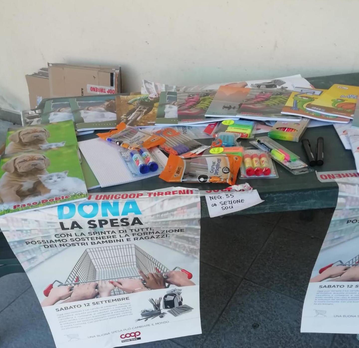Quaderni, matite e zainetti per aiutare 200 studenti