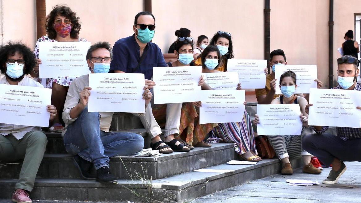 Il provveditore incontra i precari che protestano ma respinge le richieste
