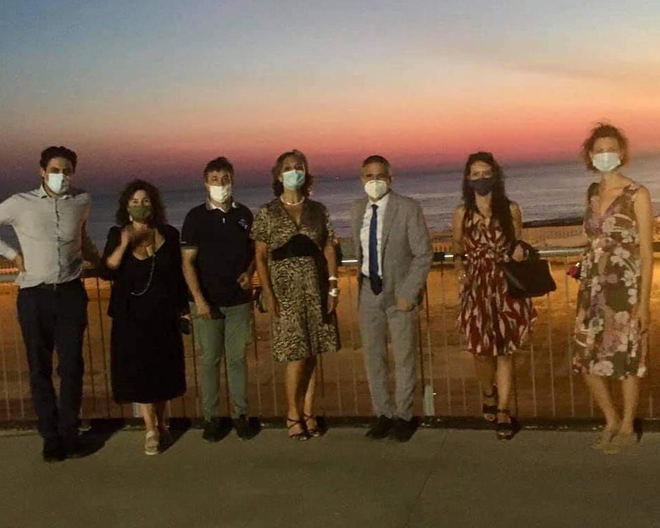 “Un’altra estate” celebra Livorno su una Terrazza color tramonto