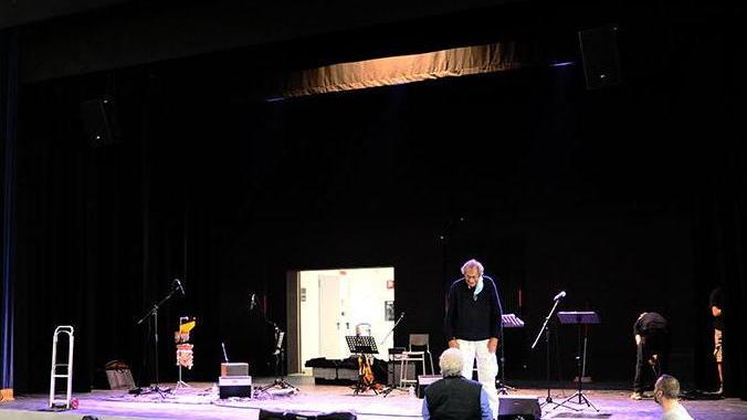Le prime del Marco Polo fanno il tour accoglienza a teatro e in piazza