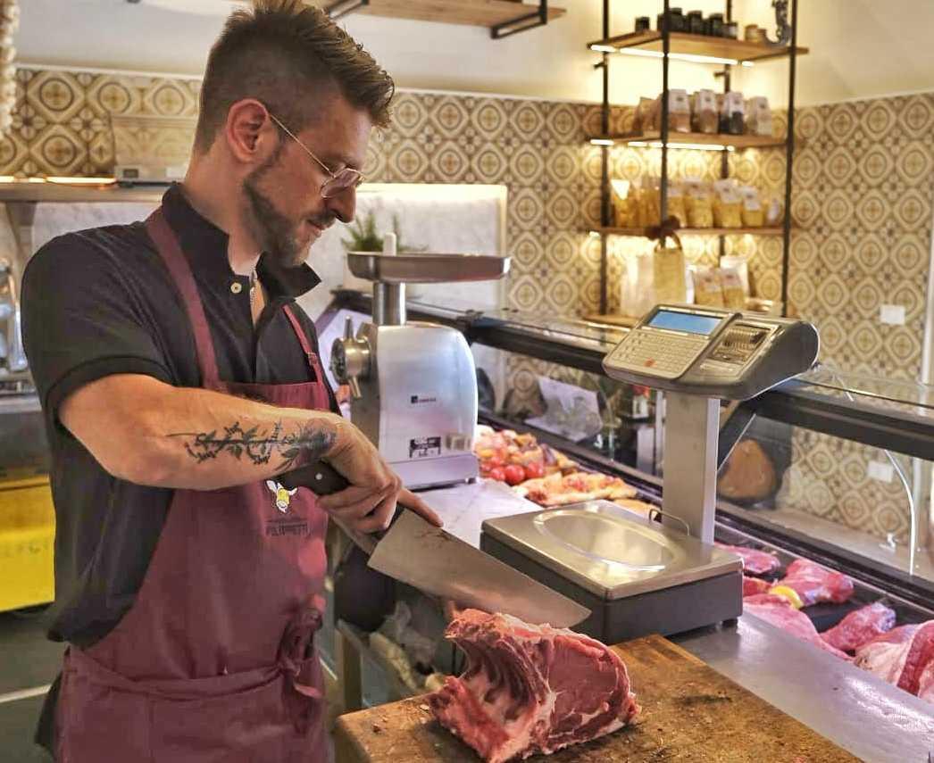 Alessandro dal banco alla cucina la macelleria diventa gourmet