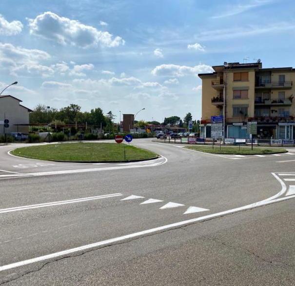 Passi avanti per la rotatoria lungo la Tosco Romagnola 