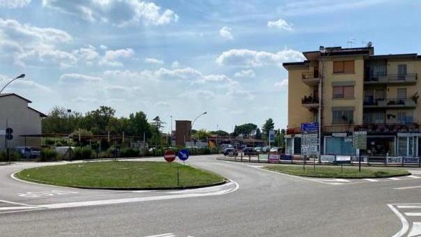 Passi avanti per la rotatoria lungo la Tosco Romagnola
