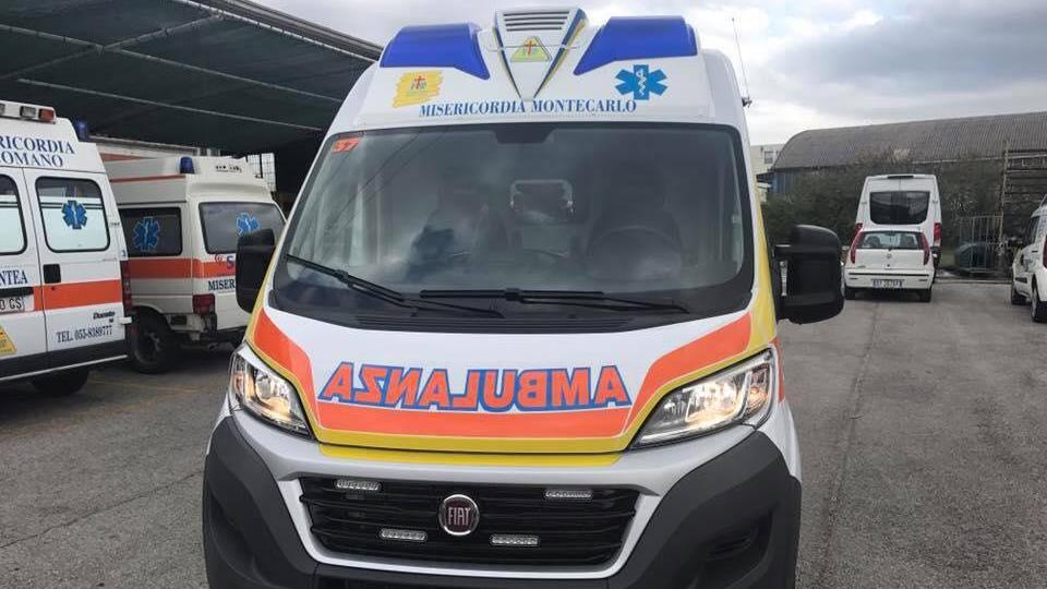 Incidente sul lavoro, 55enne si amputa un dito