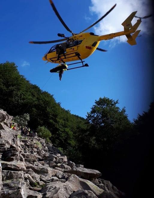Modenese in montagna cade per 70 metri: «Voleva fare una foto agli amici» 