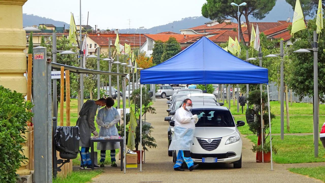 Covid, altri dieci casi in provincia di Prato, sette sono cinesi
