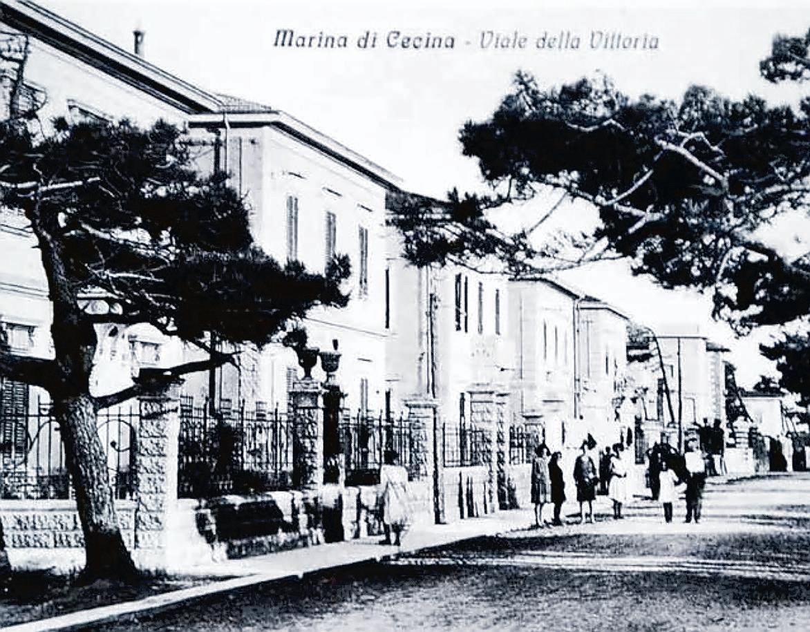 Marina di Cecina anni '30: la foto dell'archivio di Ilio Nencini in regalo venerdì 18 settembre col Tirreno