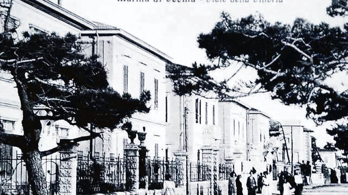 Marina di Cecina anni '30: la foto dell'archivio di Ilio Nencini in regalo venerdì 18 settembre col Tirreno