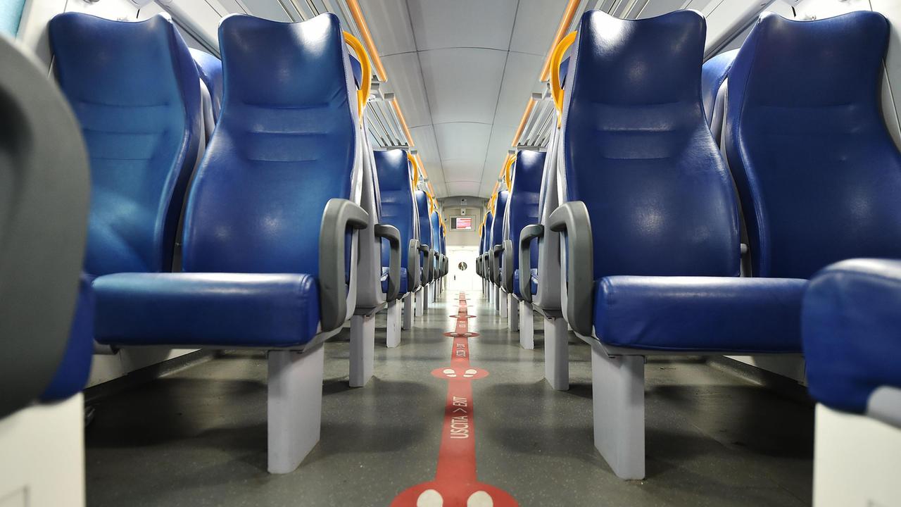 Venti giorni di disagi per chi utilizza il treno sulla Pisa-La Spezia