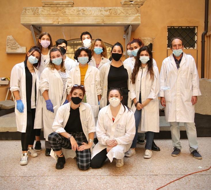 Modena: ai ragazzi del Venturi è affidato il restauro delle antiche pietre del Lapidario romano 