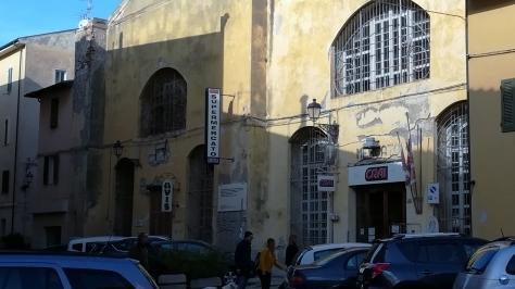 Galeazze, chiude il minimarket: il centro storico perde un pezzo