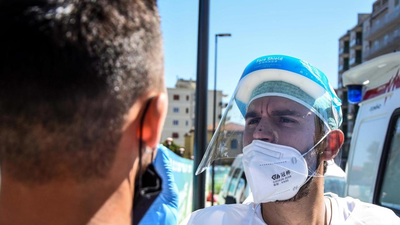 Quarantena al liceo Rossi: una classe fa lezione da casa