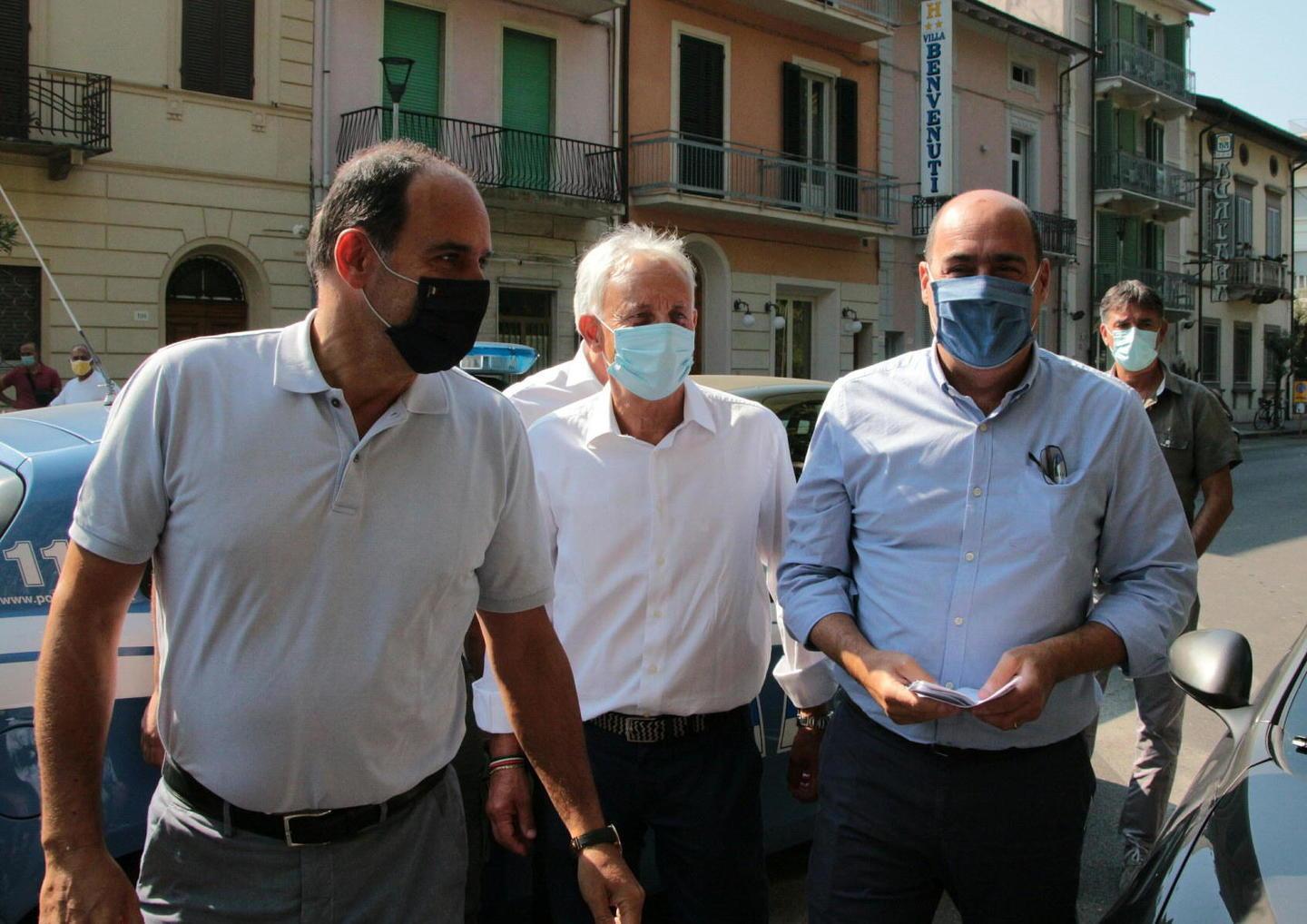 Il segretario del Pd Zingaretti contestato dagli iscritti al partito “commissariati”