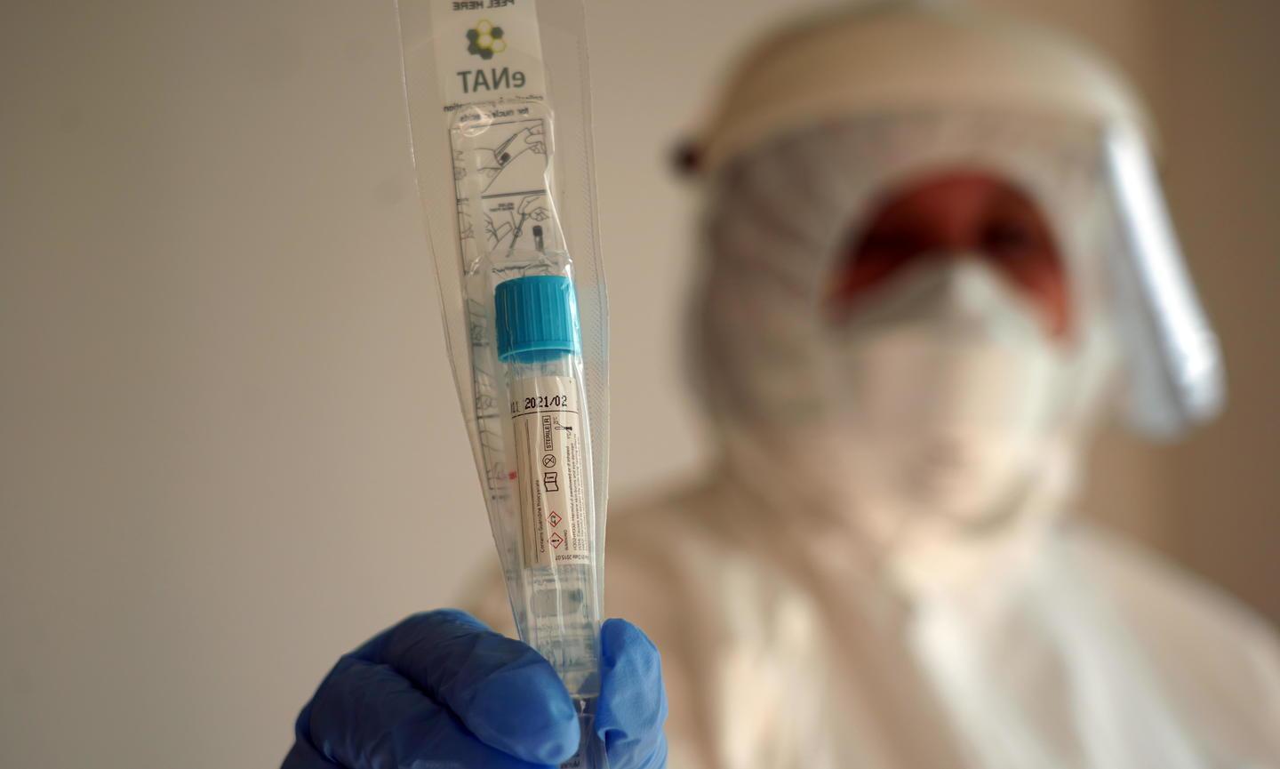 Bimbo di 7 anni trovato positivo al Covid: due classi sottoposte a tampone 