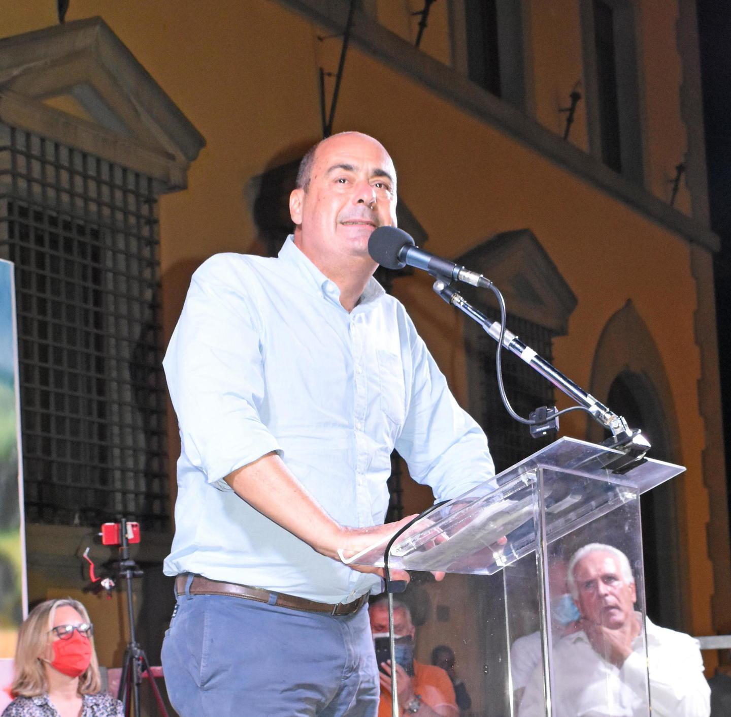 Appello di Zingaretti: «Salvate la Toscana» 
