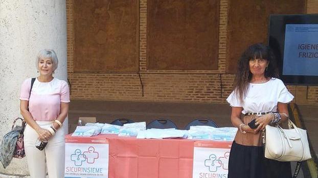 Igiene e informazione Impegno di Asl e S. Anna per le cure in sicurezza