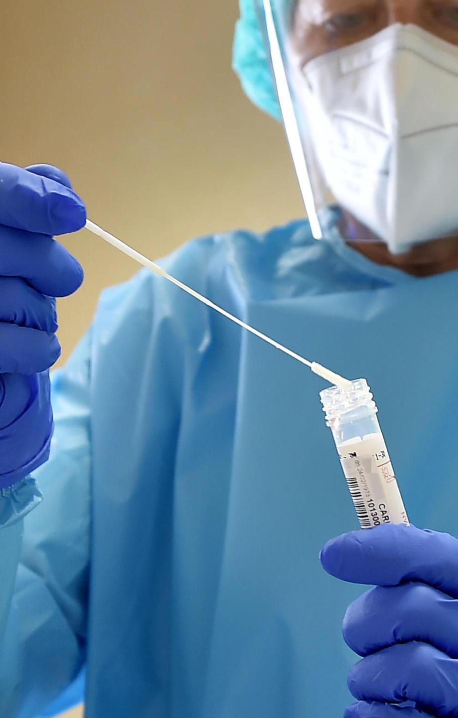 Covid, l’opposizione chiede i dati dei positivi 