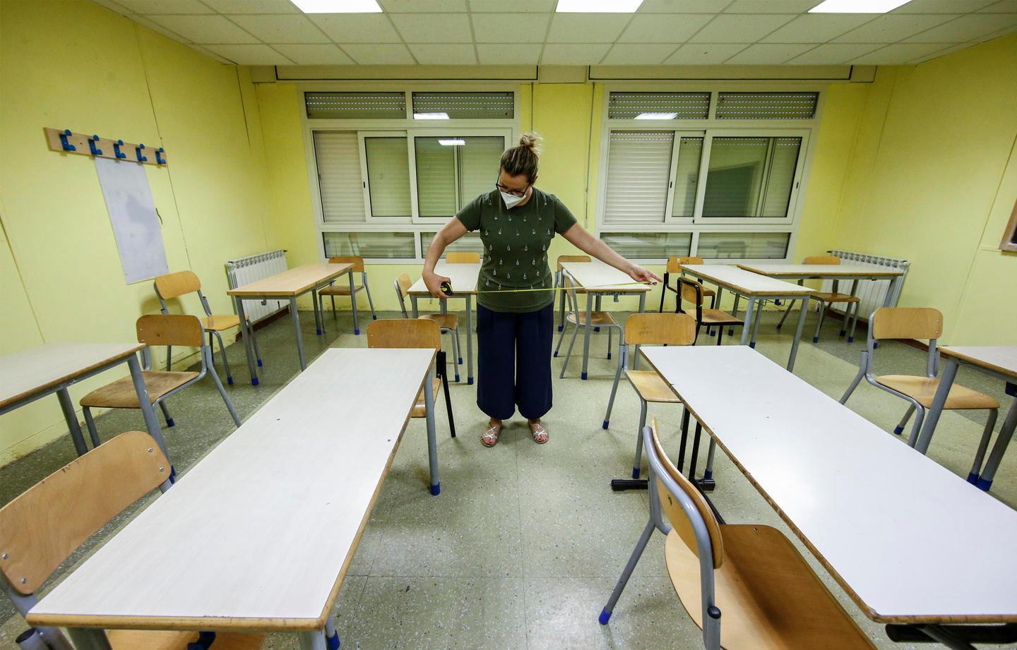 Seggi da sanificare: insegnanti e studenti ancora sulla corda 