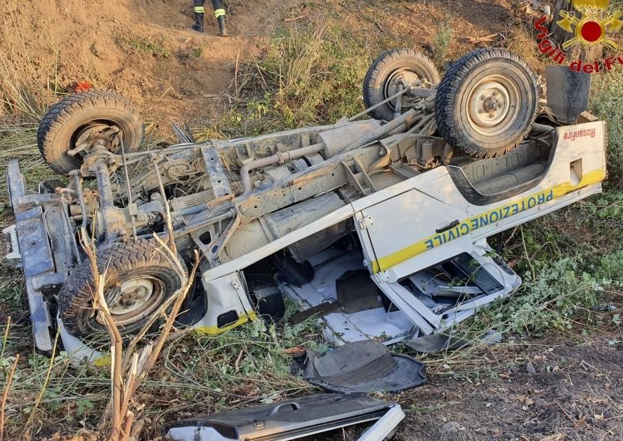 Volontario muore in auto: andava a spegnere un rogo 